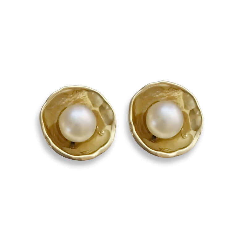EG0388X Gold and Pearls stud earrings