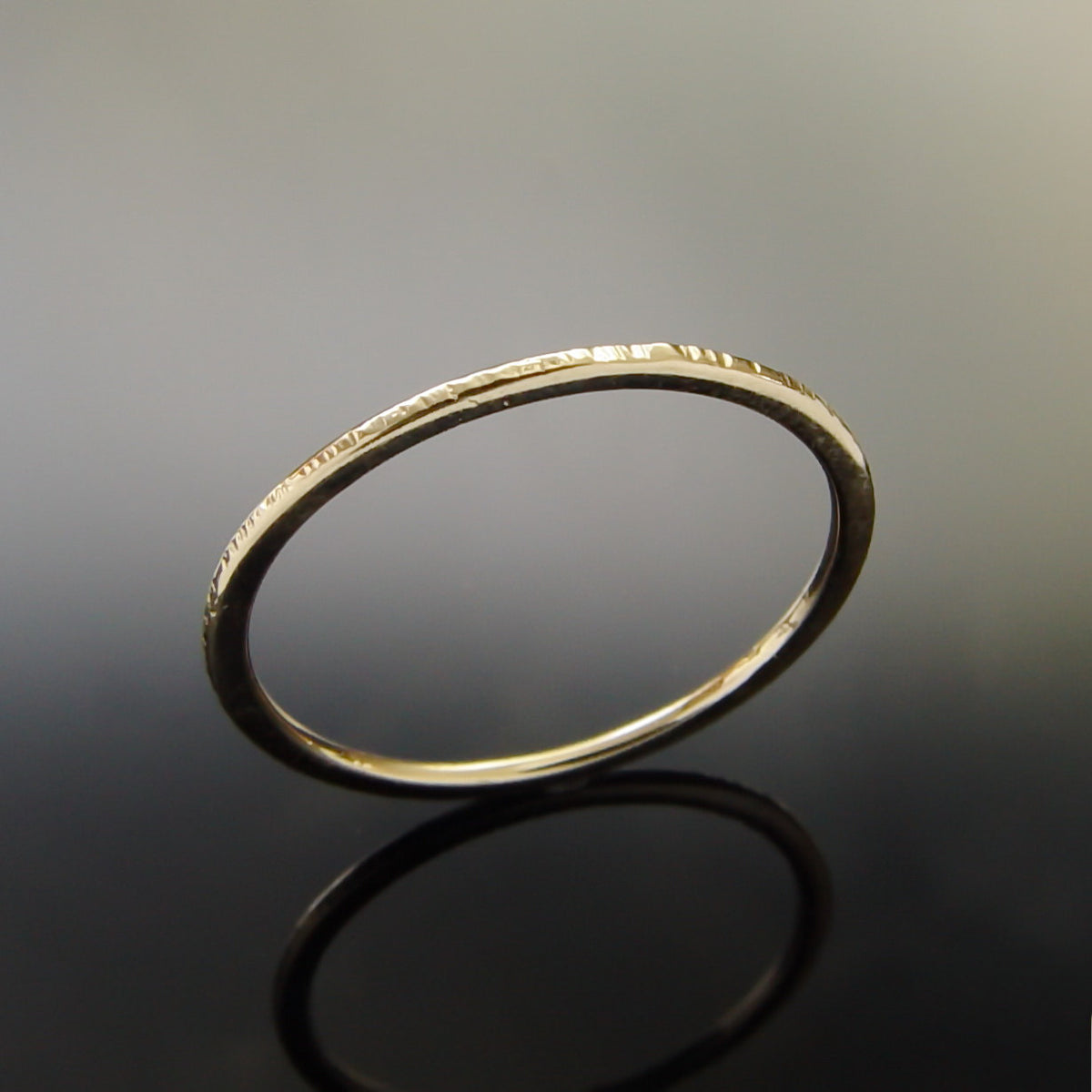 RG1807 Gold Stacking skinny ring