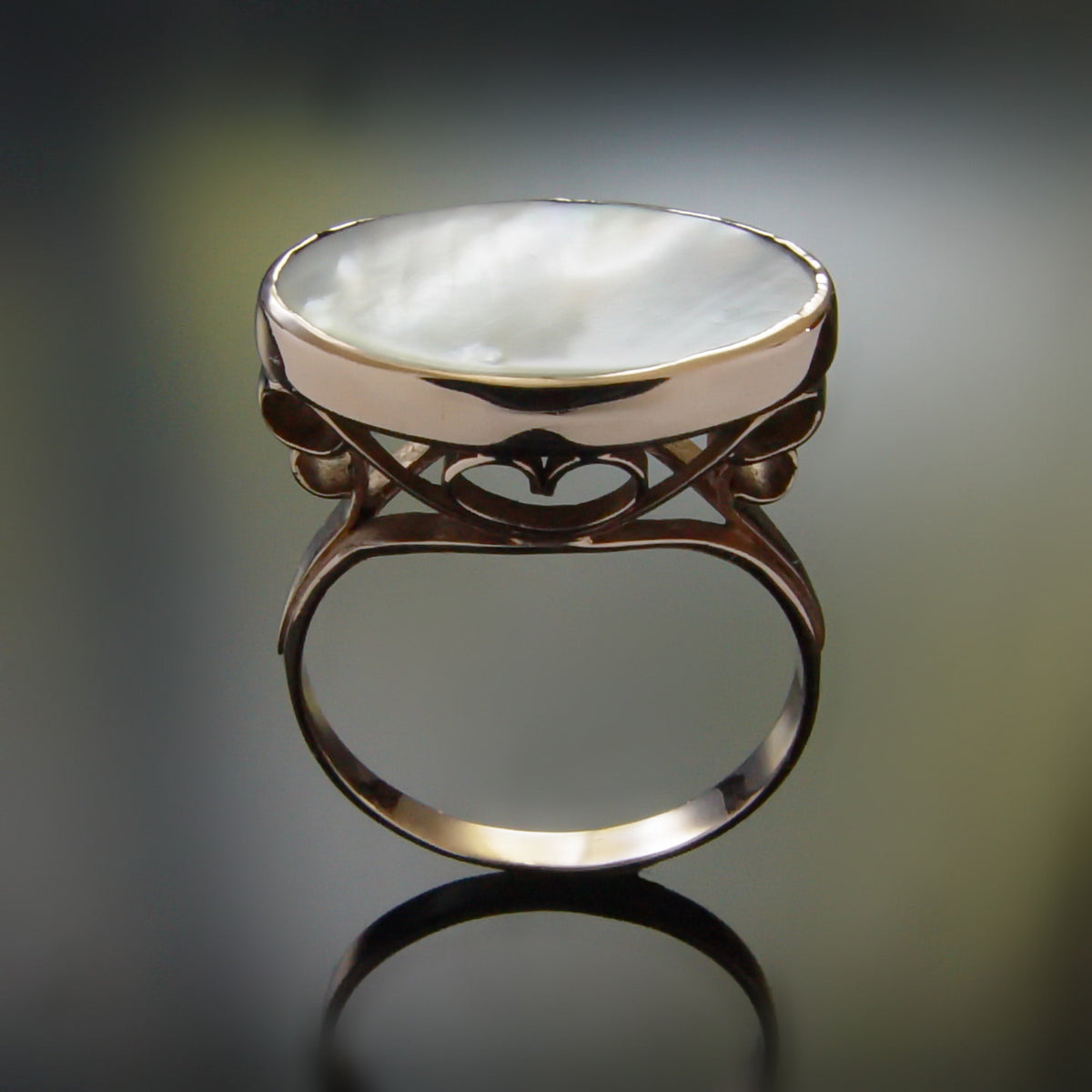 RG1219 Magical Mother of pearl gold ring