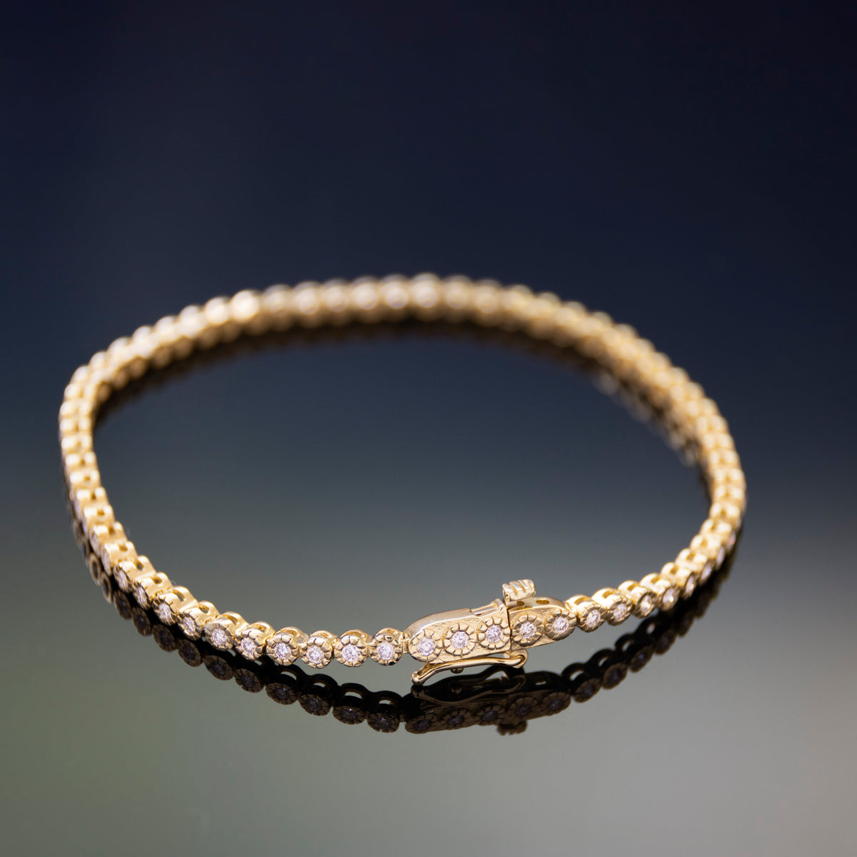 BG0001 Elegant Gold Diamond Tennis Bracelet