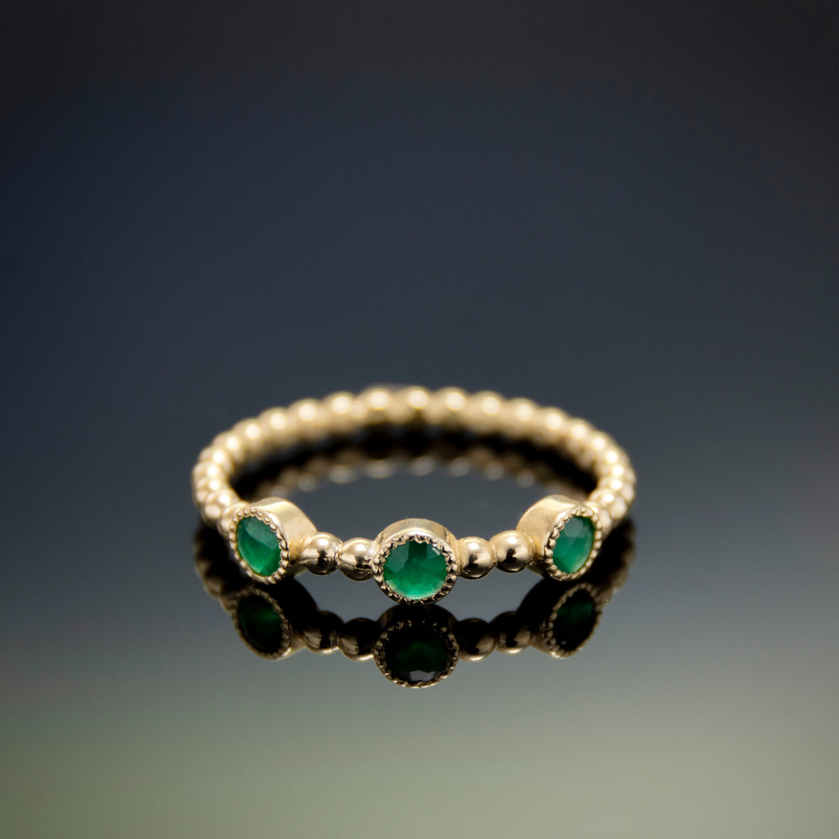 RG1830-3 Triple Emerald Dotted Gold Band Ring