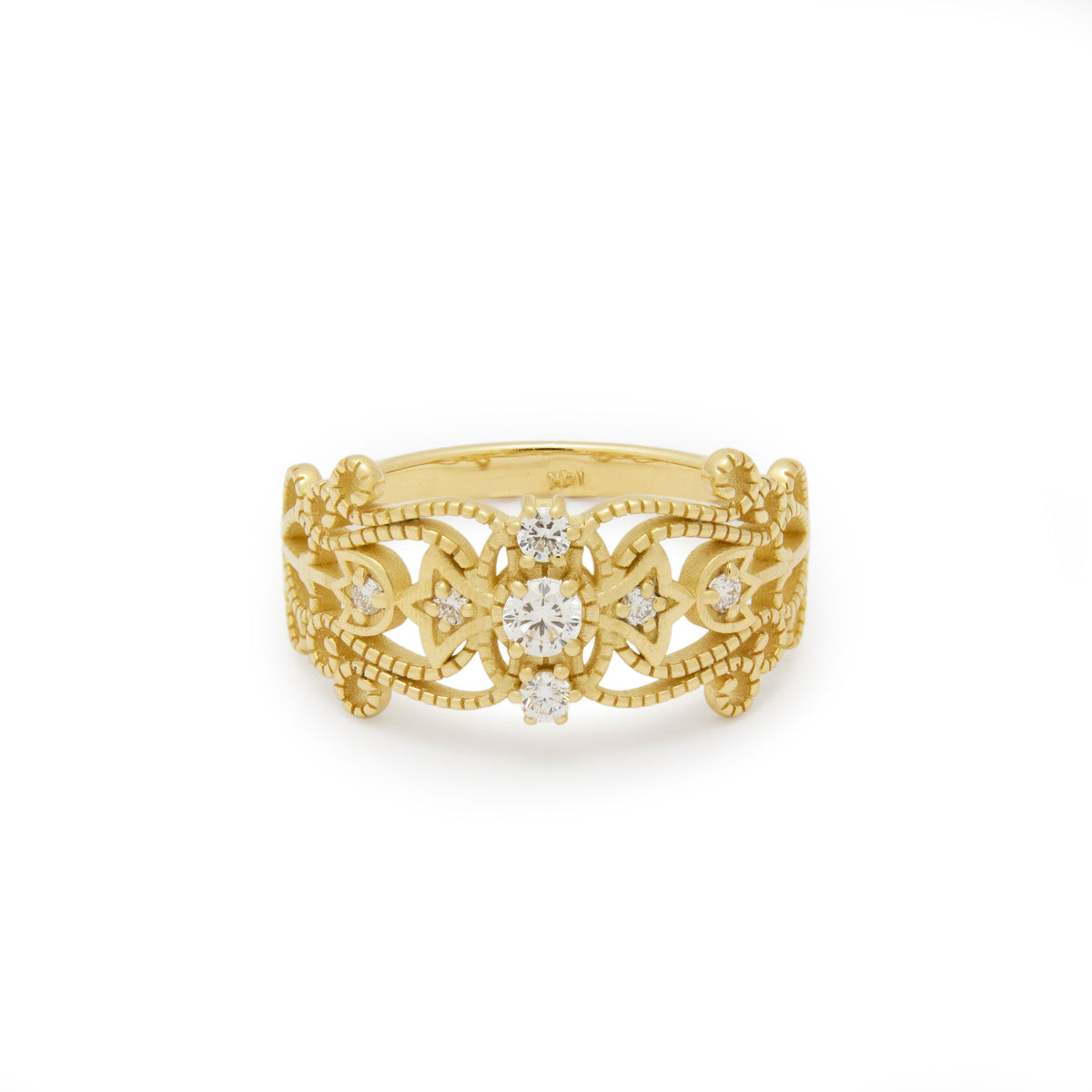 RG1918 Filigree Diamond Gold Ring with Exquisite Details