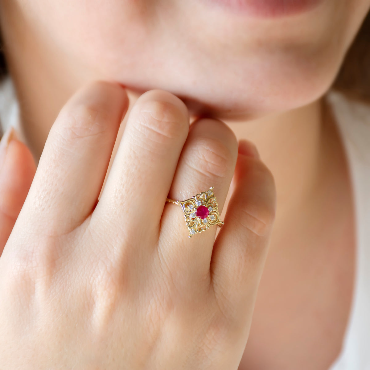 RG1945-1 Filigree Yellow Gold Ring with Ruby and Diamond Cluster, Vintage Gold Ring, Ruby and Diamonds Gold Ring