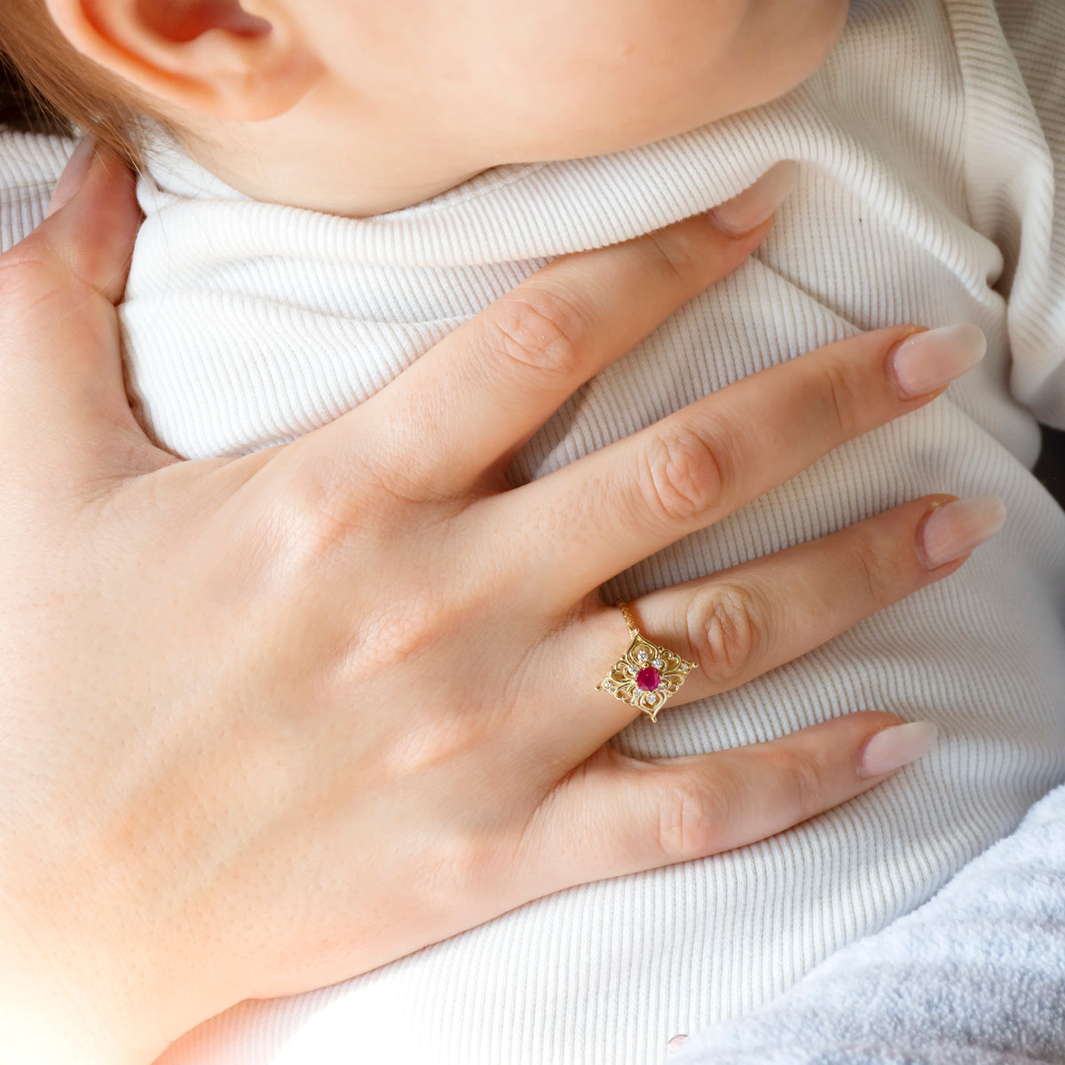 RG1945-1 Filigree Yellow Gold Ring with Ruby and Diamond Cluster, Vintage Gold Ring, Ruby and Diamonds Gold Ring