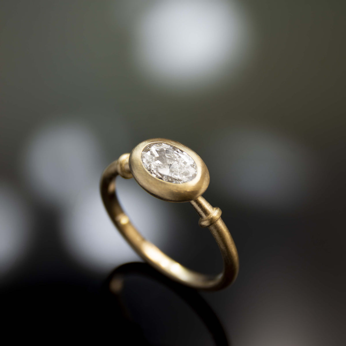 RG1970 Contemporary Oval Diamond Ring