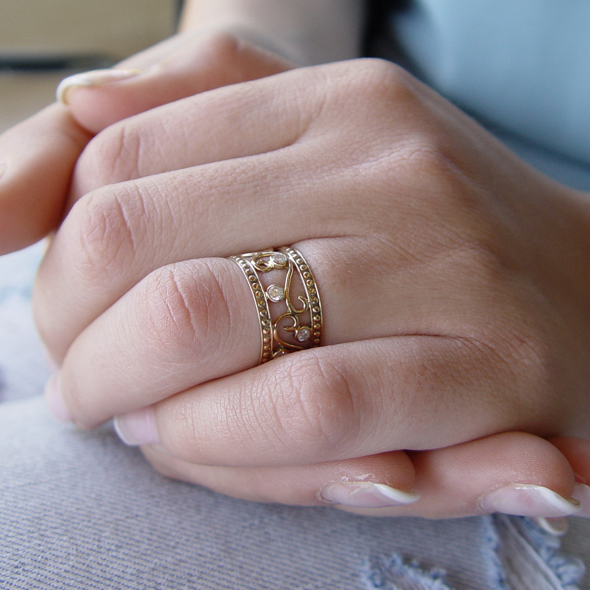 RG1267 Exquisite Filigree Gold Ring with Diamonds