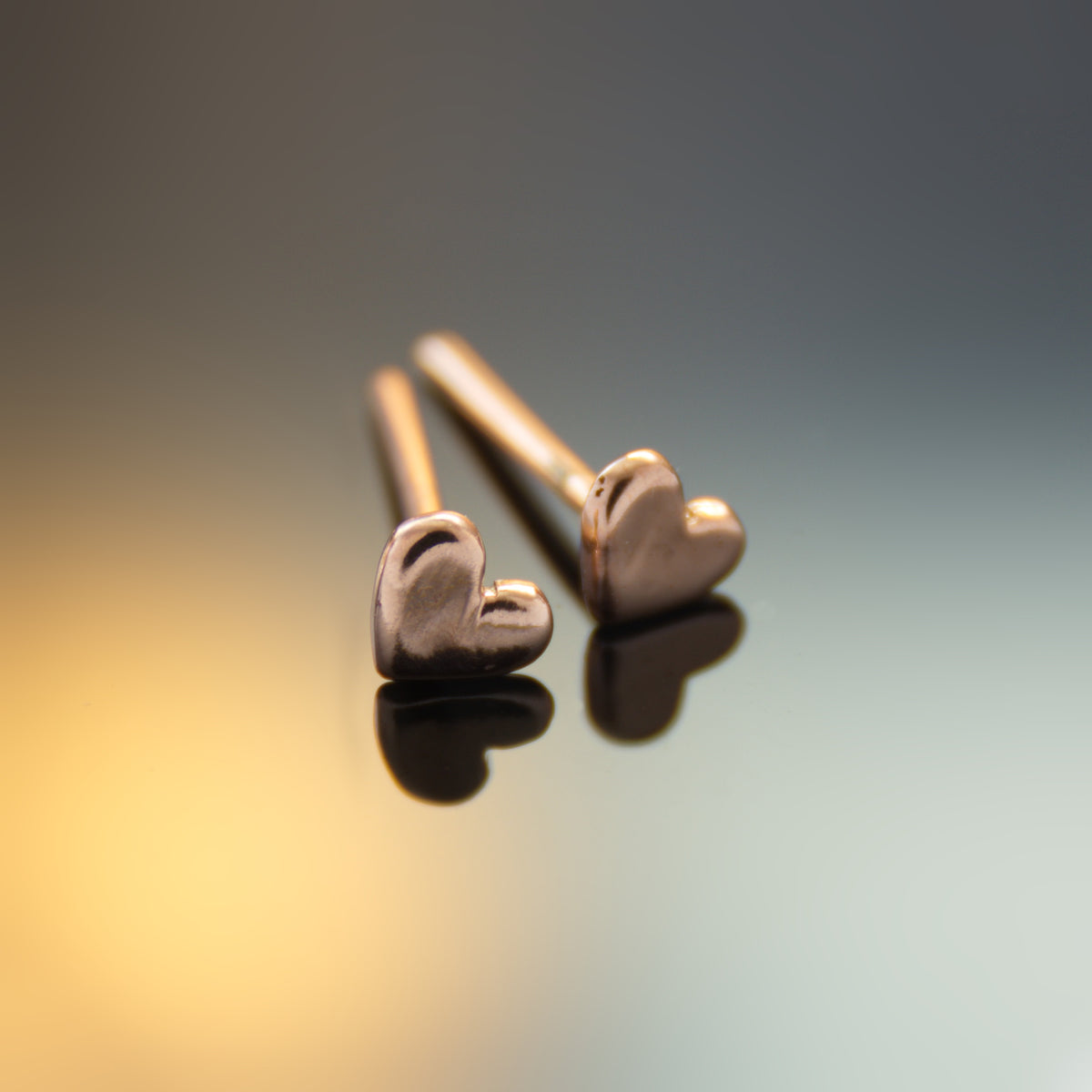 EG2208 Gold Heart Stud Earrings