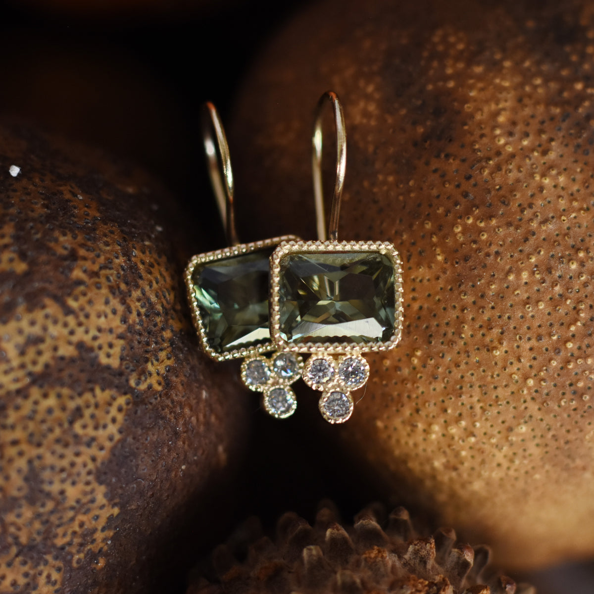 EG2221 Gold Square Drop Earrings with Green Spinel