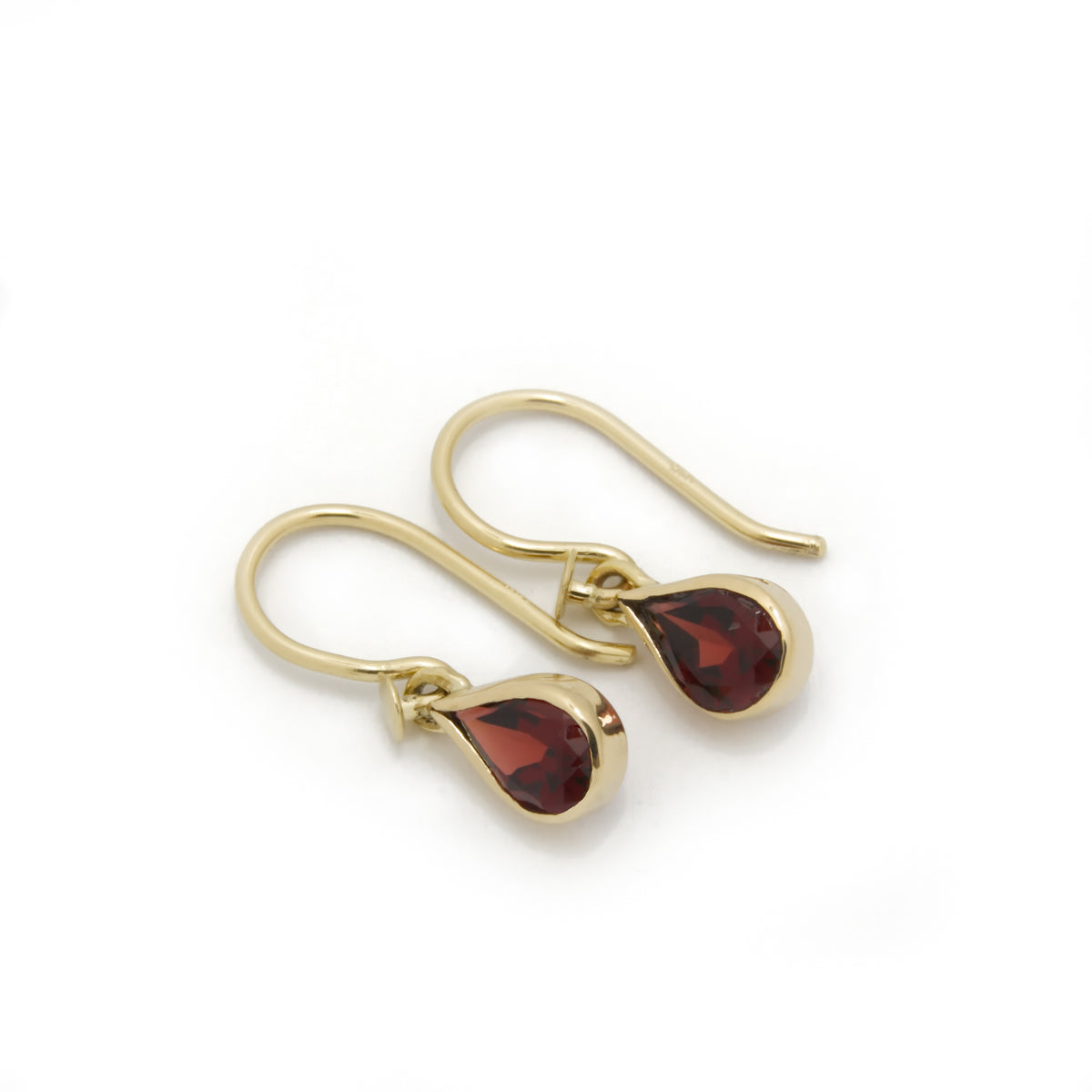 EG2231-1 Gold Teardrop dangle earrings with Garnet