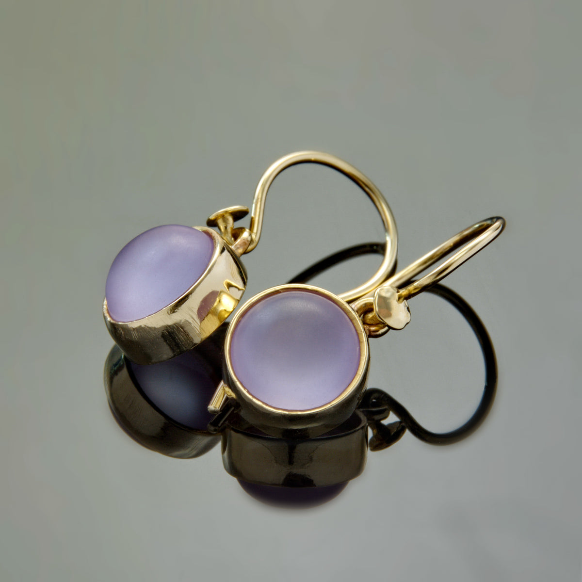 EG2234-1 Round Gold Drop earrings with Purple Quartz