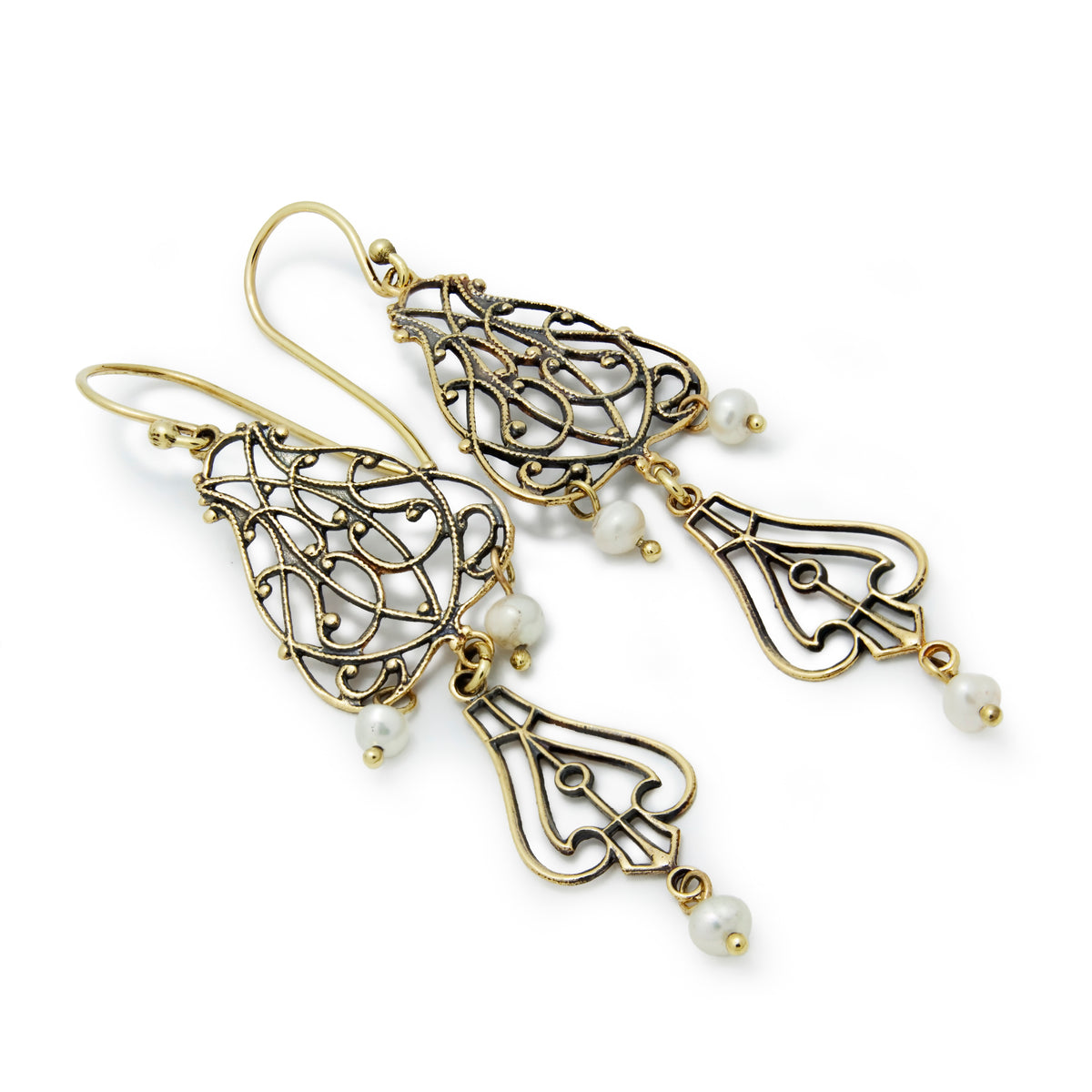 EG7702 Gold Chandelier Earrings with Pearls