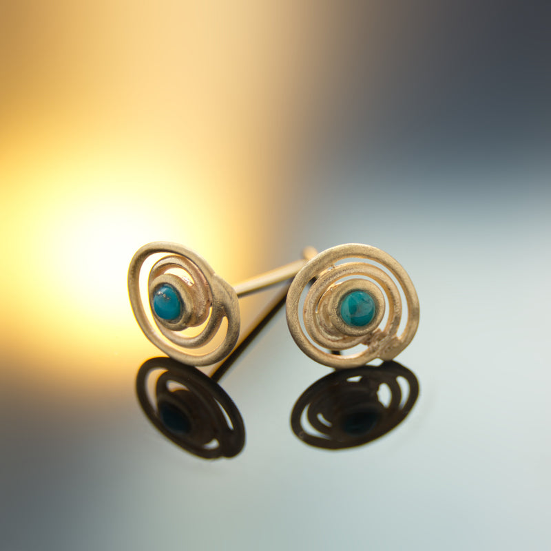 EG7769 Gold Spiral stud earrings with Turquoise