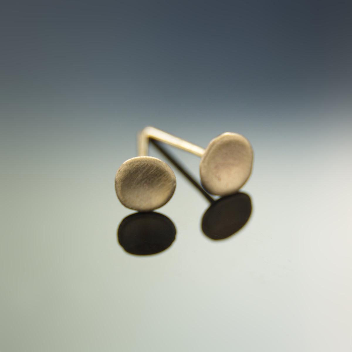 EG7776 Textured Gold Stud Earrings