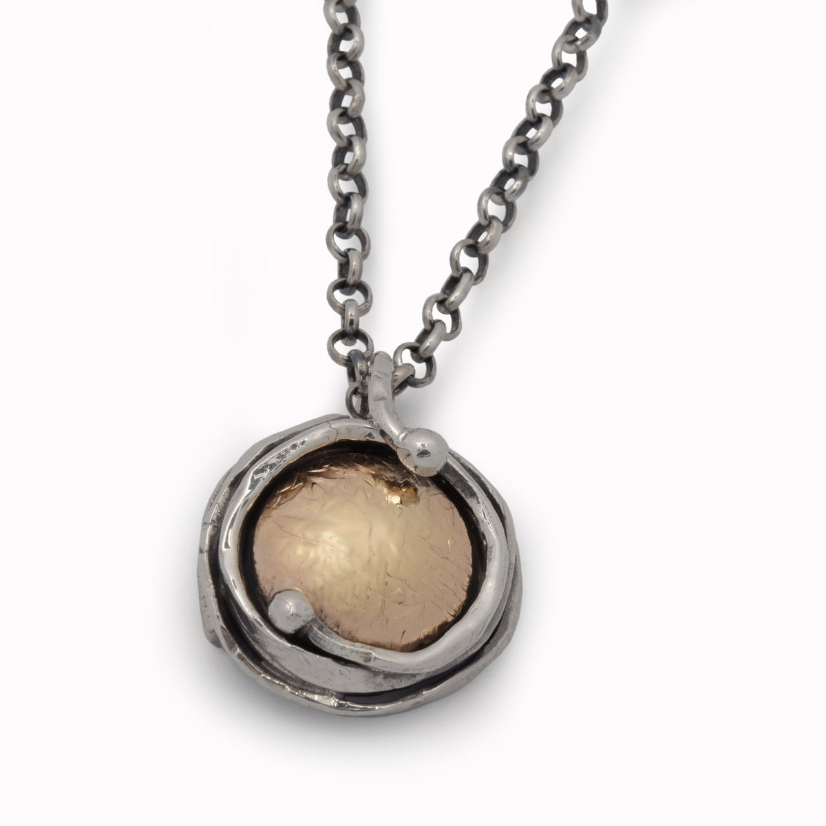 N8980G Rustic Two tone pendant necklace