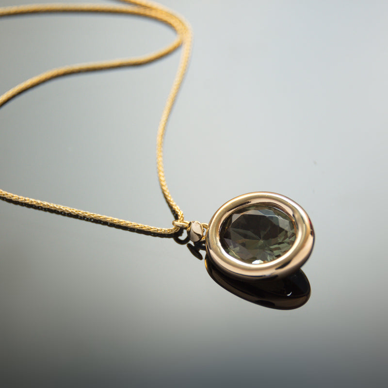 NG4759-1 Gold Necklace with Green Quartz Pendant