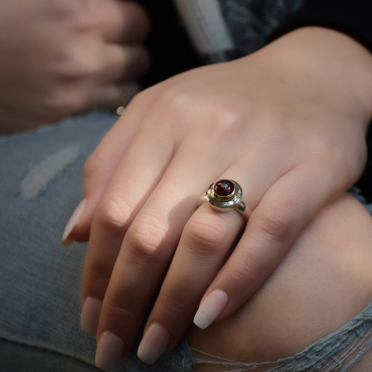 R1031B Large ring with Red Garnet