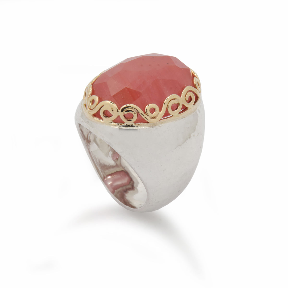 R1113H Cherry Quarts chunky ring with Gold Ornaments