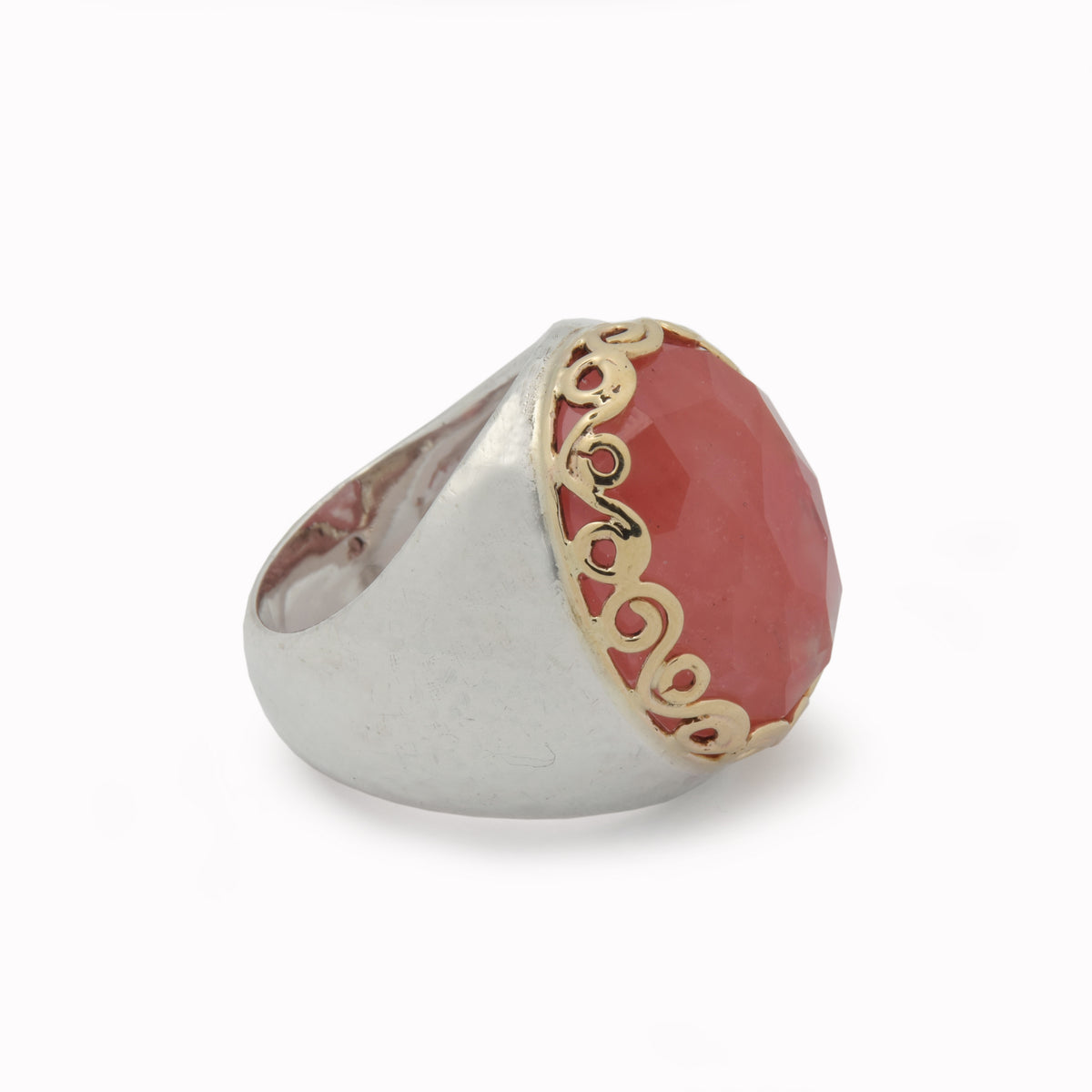 R1113H Cherry Quarts chunky ring with Gold Ornaments