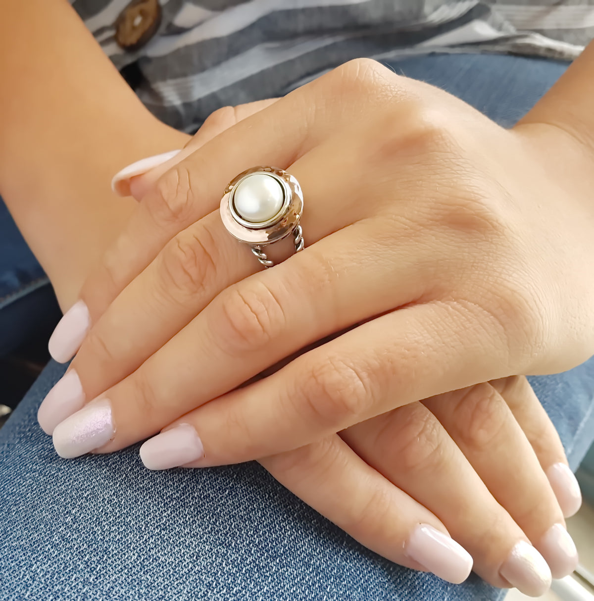 R1549-1 Rose Gold and Silver rope ring with Pearl