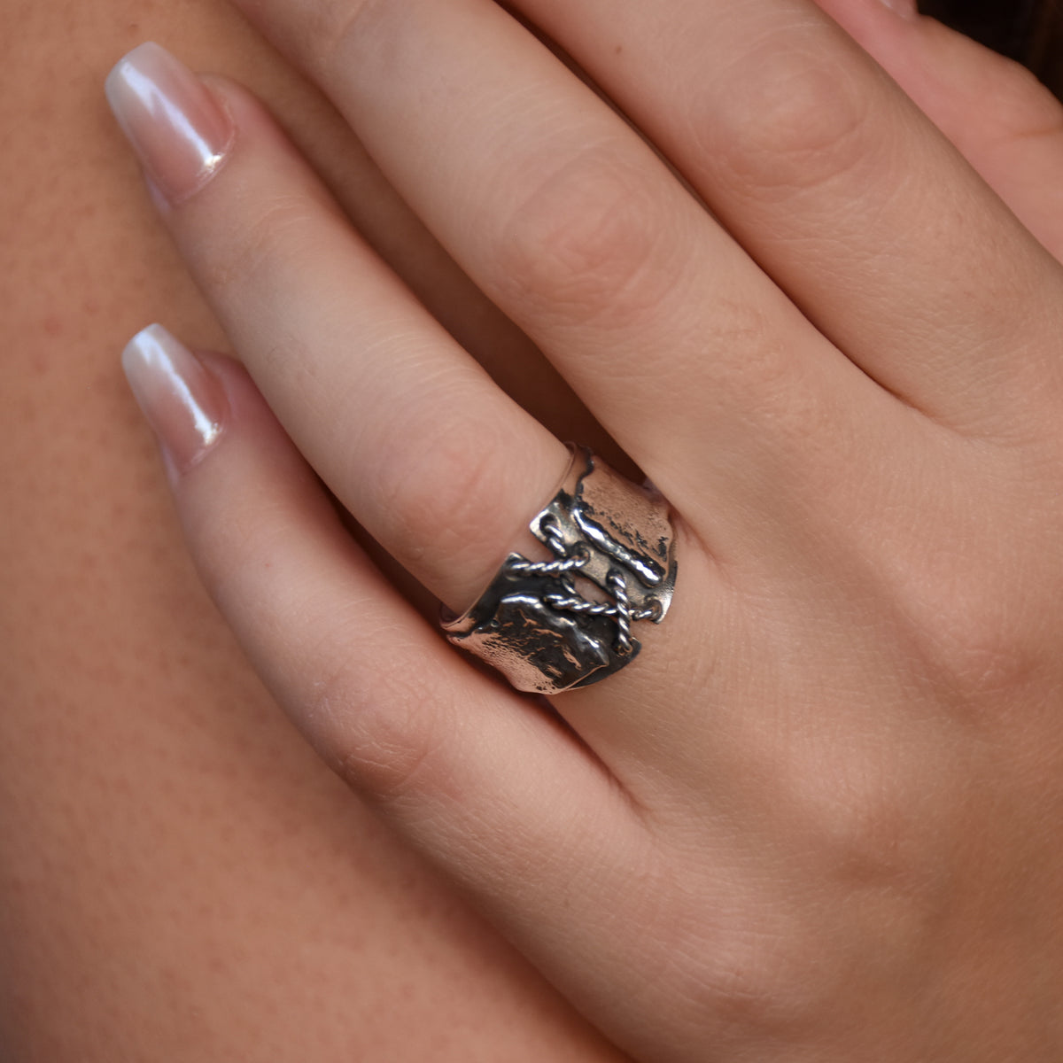 R1712 Textured Oxidized Silver corset ring