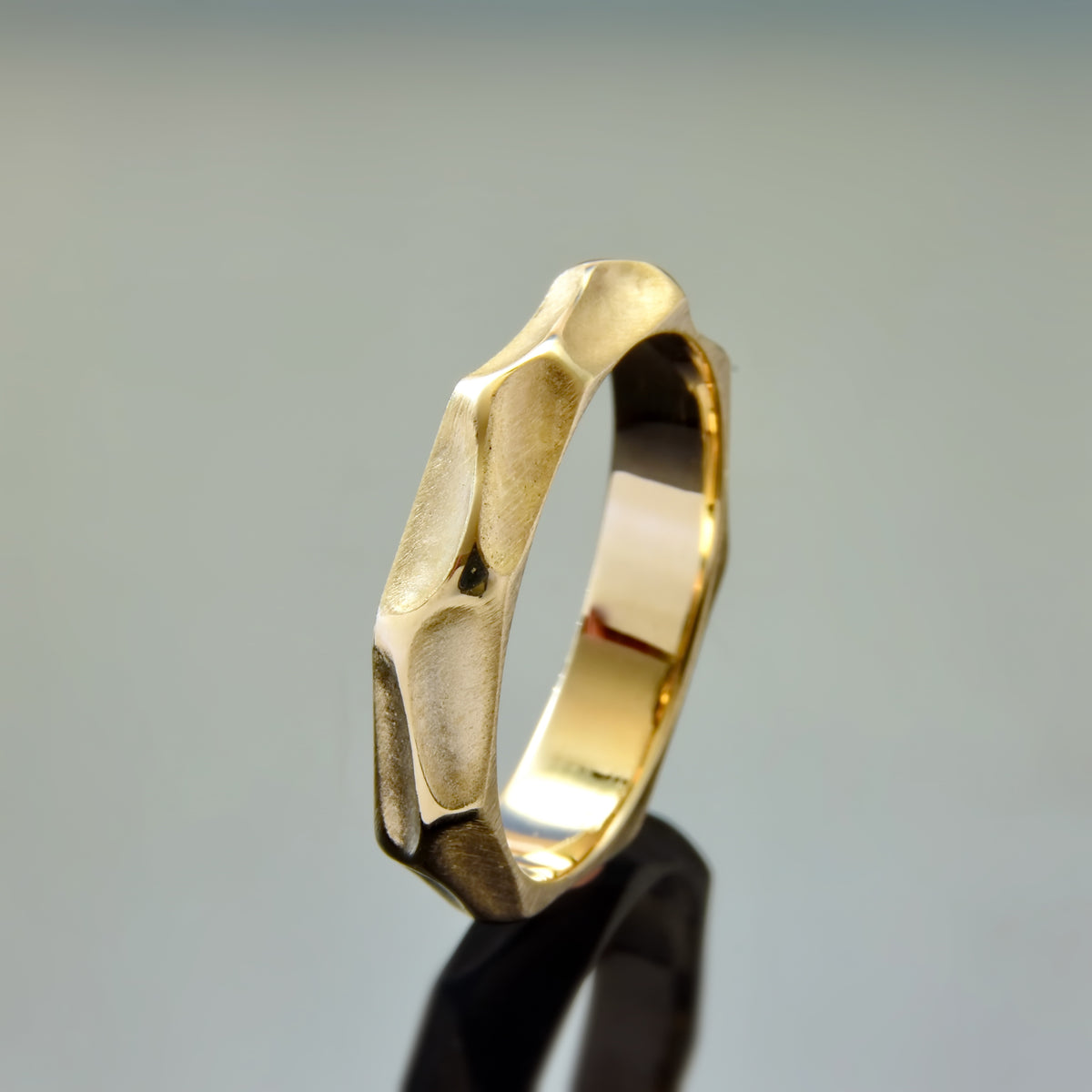 RG1875 Matte Gold Wedding with Depth