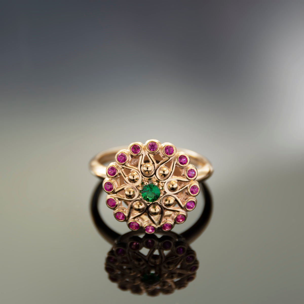 RG1883 Gold Estate Ring with Ruby and Emerald