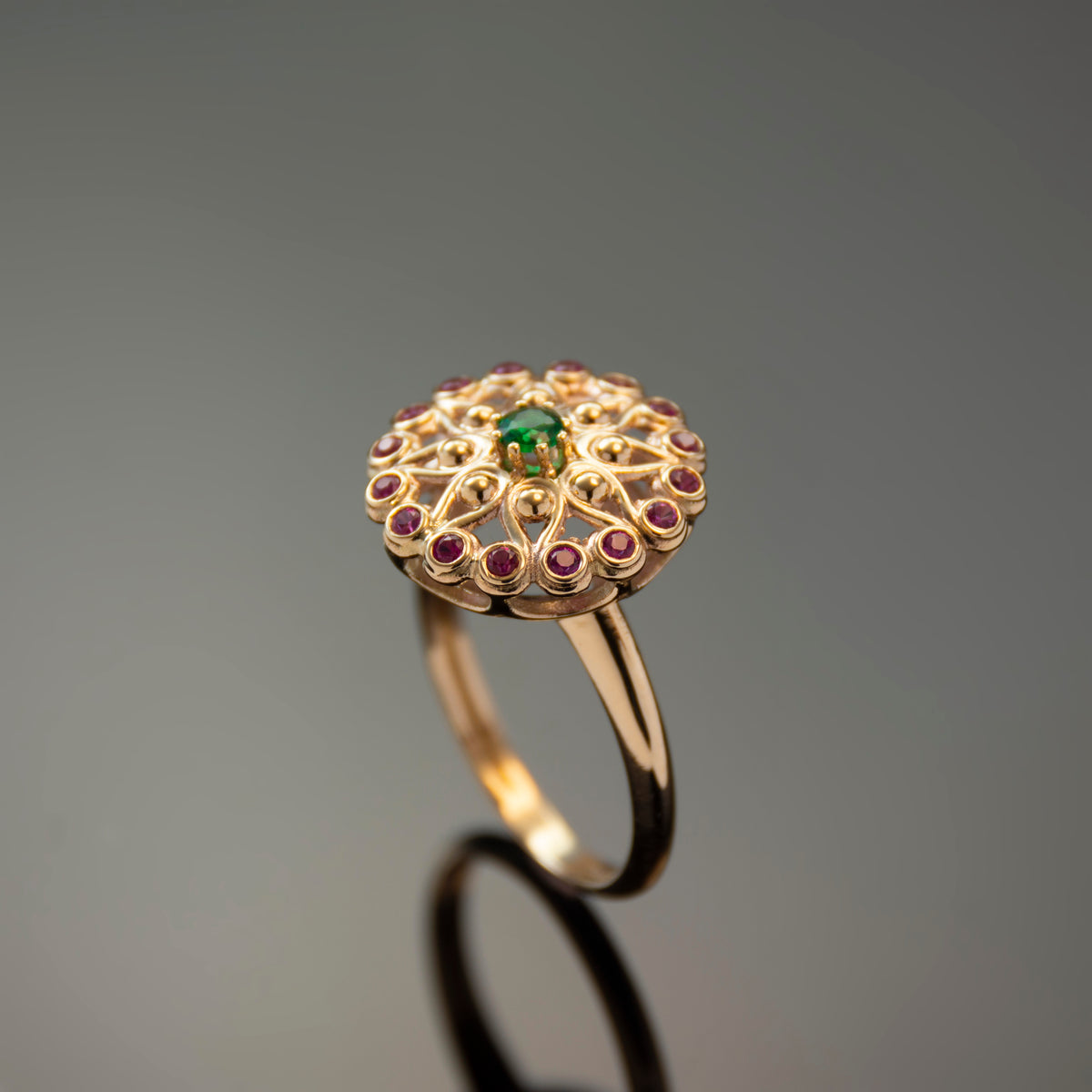 RG1883 Gold Estate Ring with Ruby and Emerald