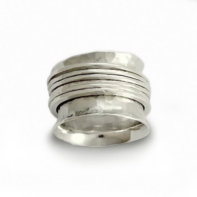 R1026Q Hammered Silver multi spinners ring