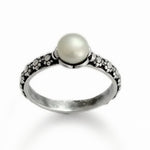 R1694 Romantic silver floral band with Pearl