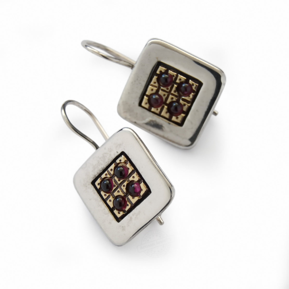 E2008 Yemenite Garnet stones earrings