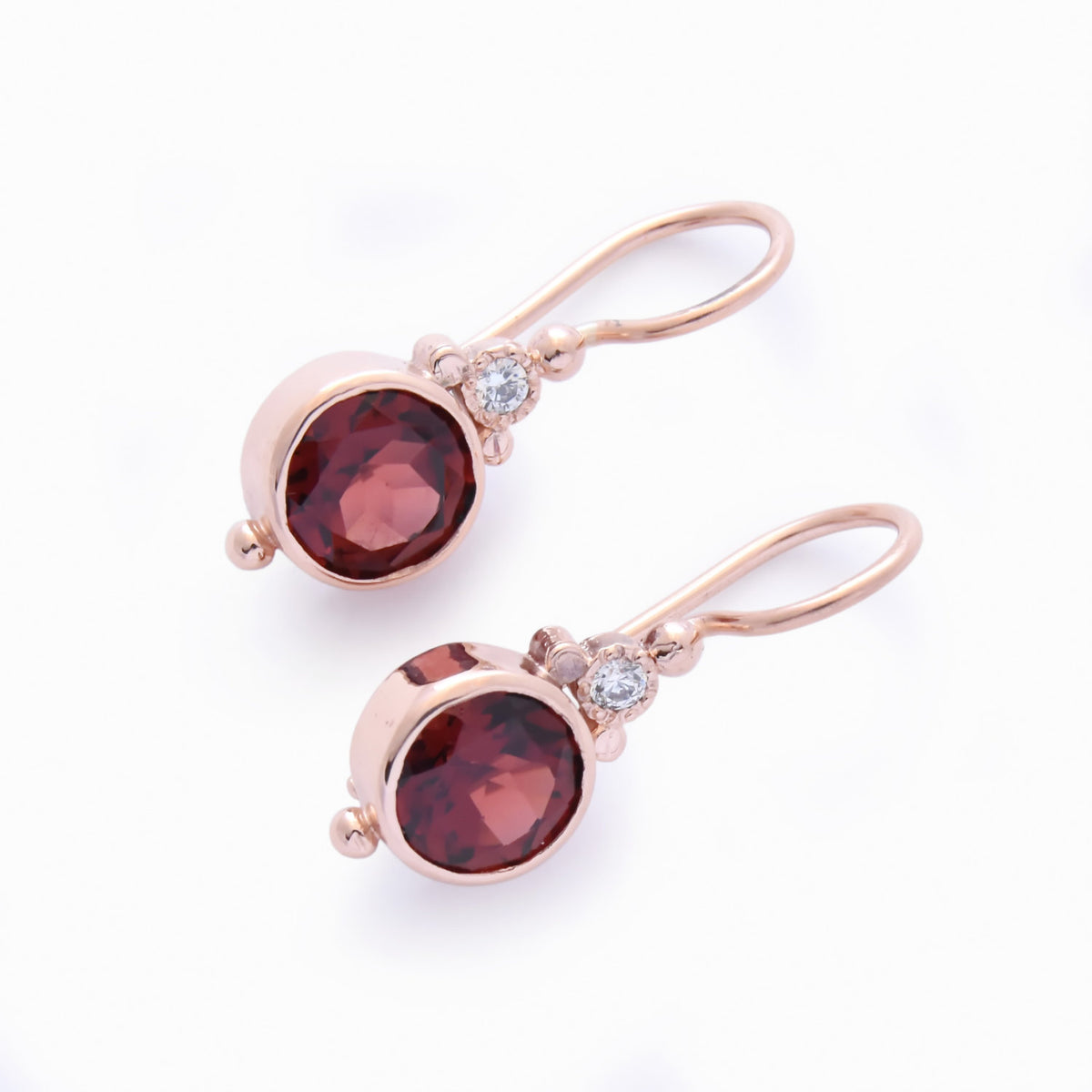 EG2217 Classic Round Gold Drop Earrings with Garnet and Zircon