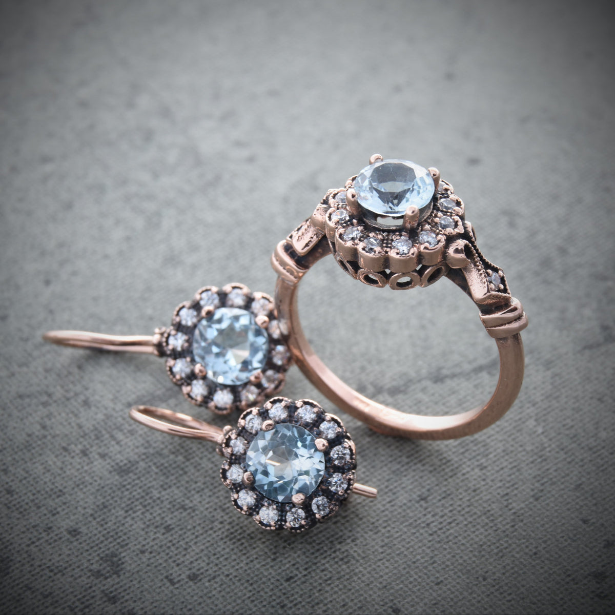 RG1816 Vintage Rose Gold Flower Ring with Topaz