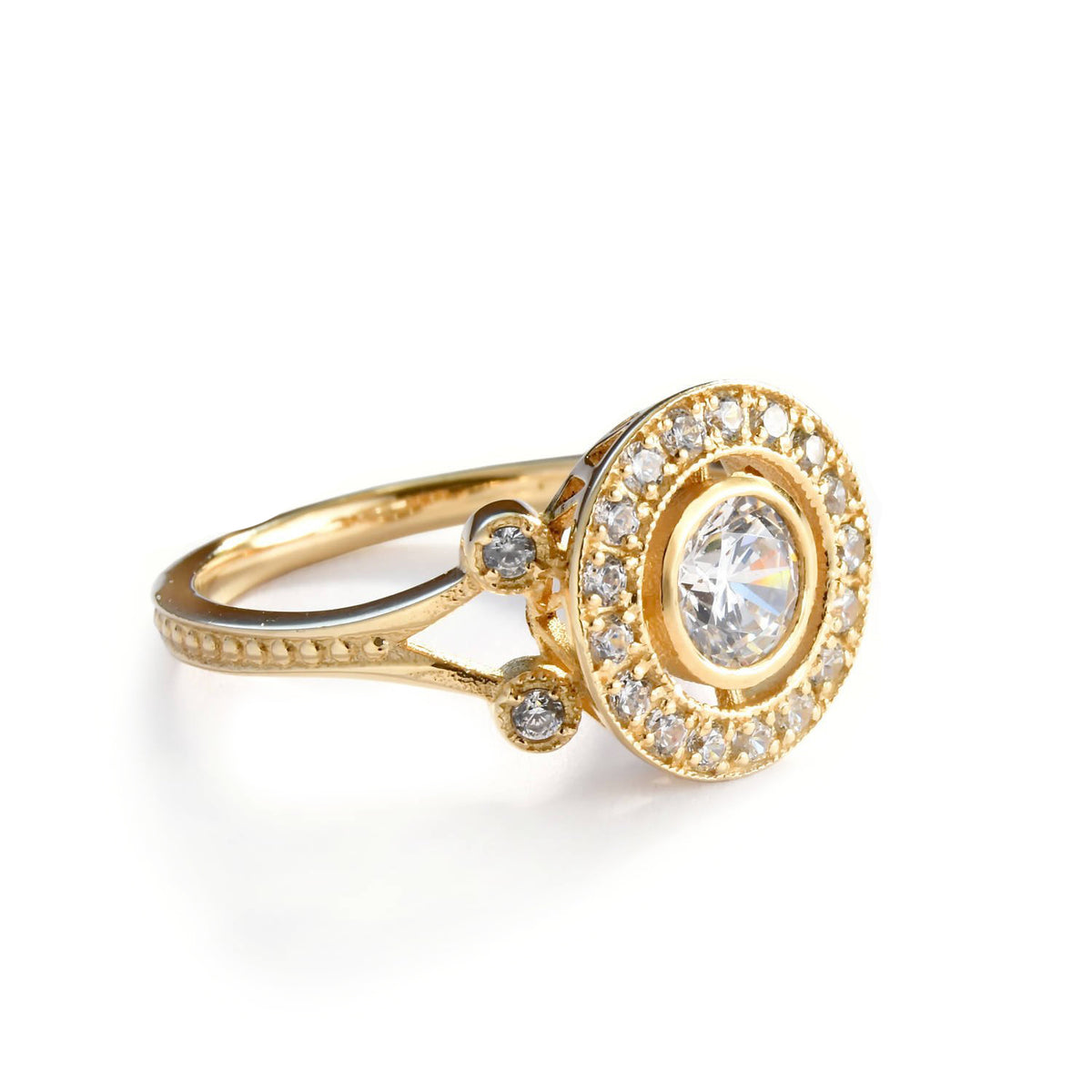 RG1822 Luxurious Gold and Diamonds ring