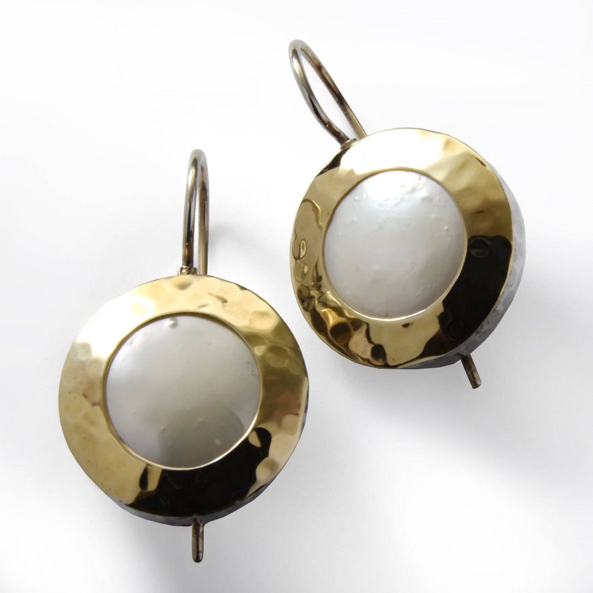 E7717-1 Round Drop Earrings with Mother of Pearl