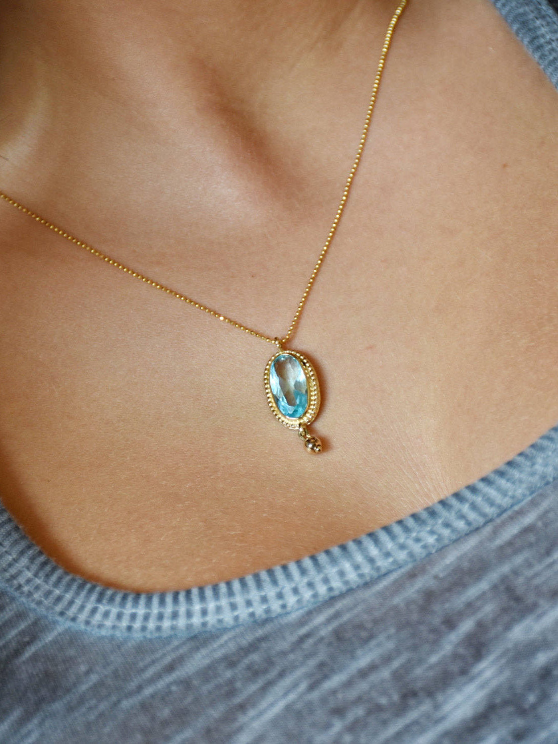 NG4740 Oval Blue Quartz Gold Necklace