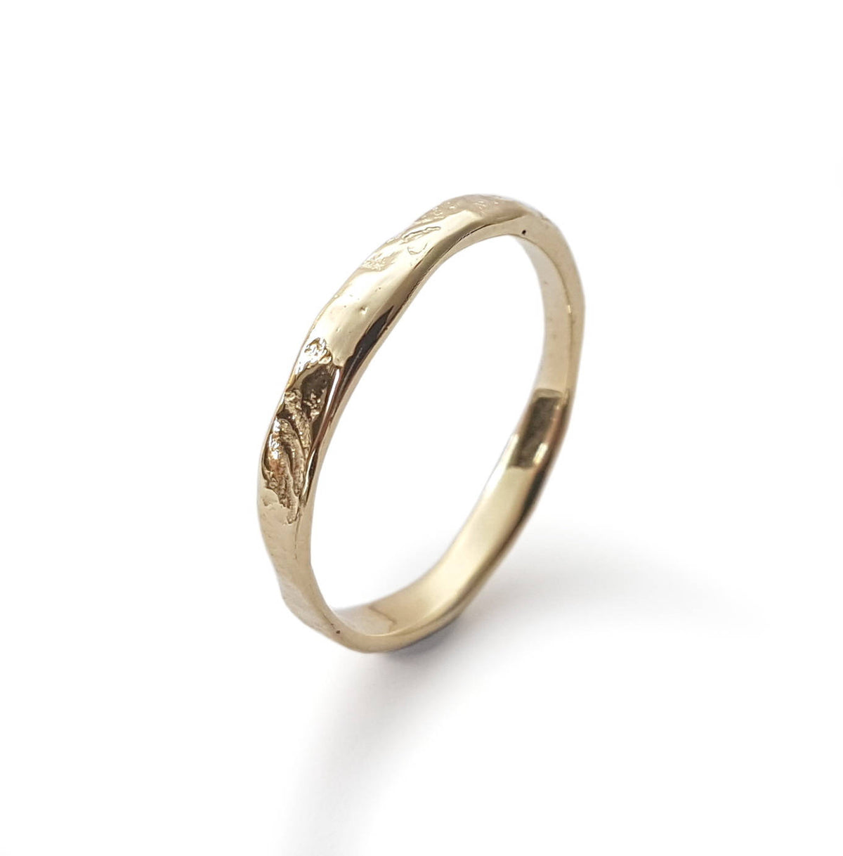 RG1826 Textured thin gold wedding band