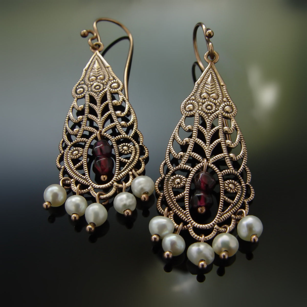 EG0795 Rose Gold Chandelier Earrings with Garnets and Pearls