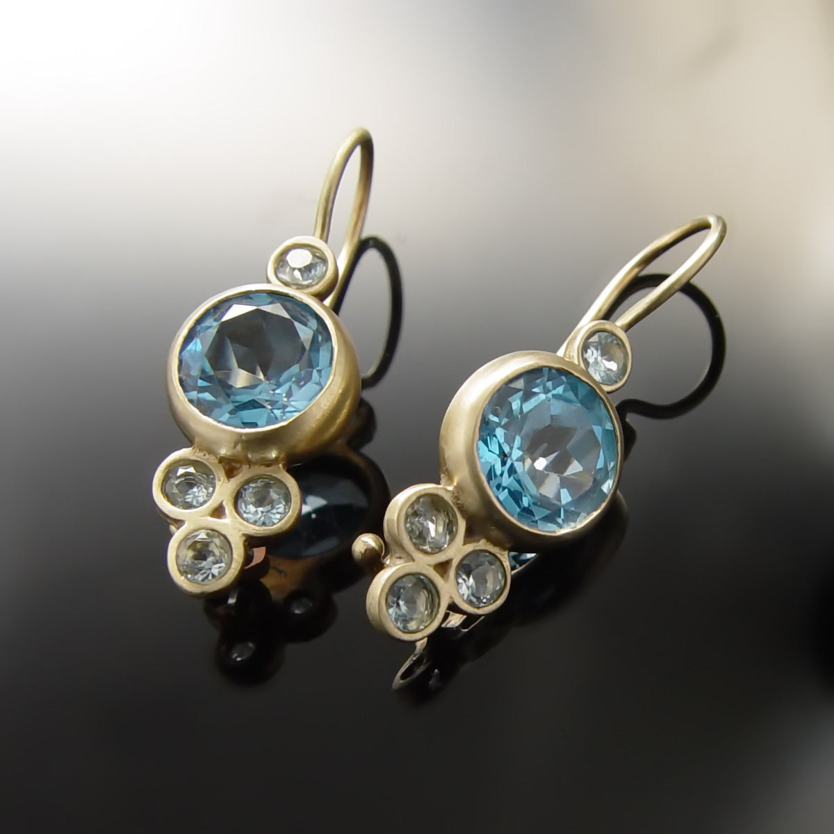 EG0731T Classic Topaz gold drop earrings