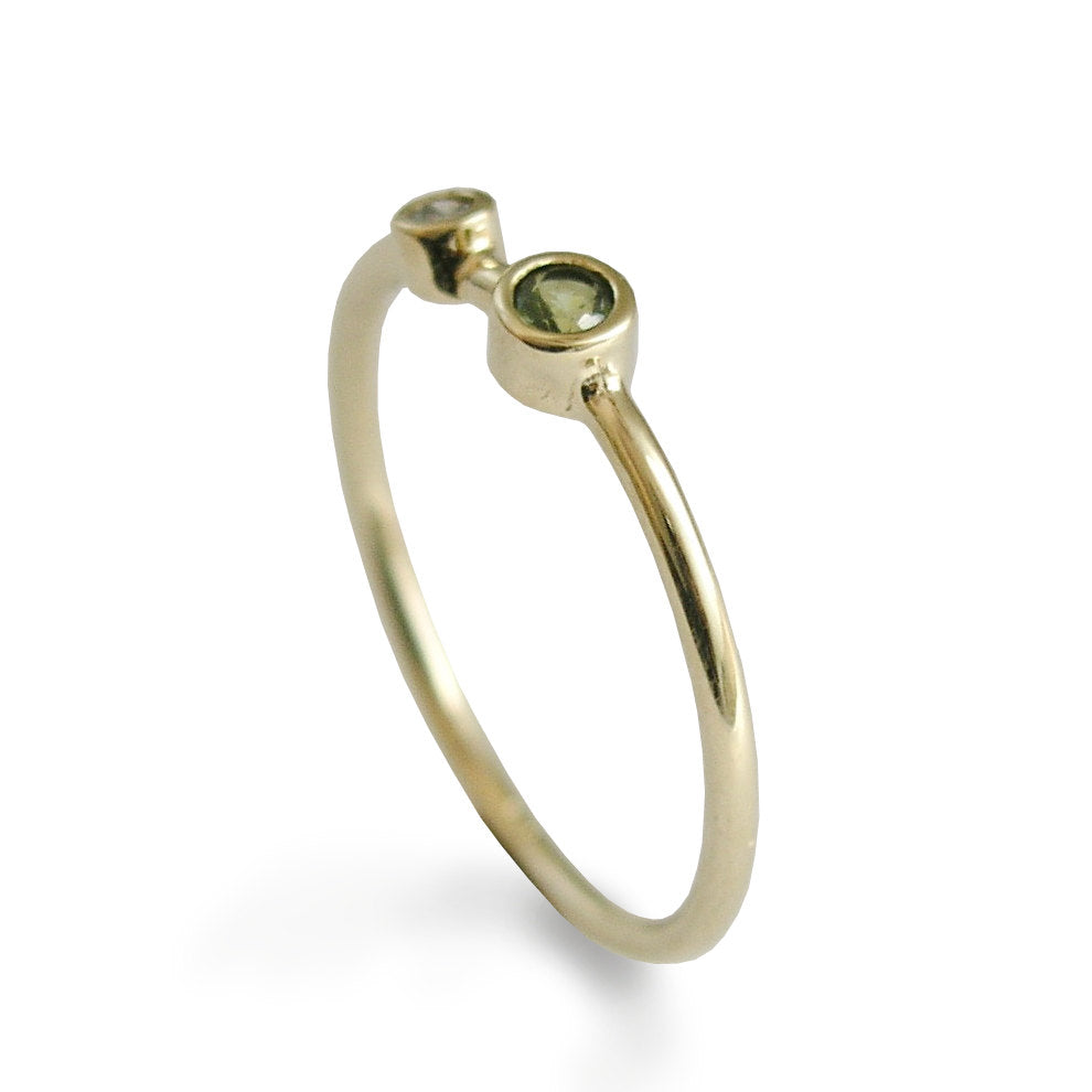 RG1803-4 Peridot and Diamond Gold ring