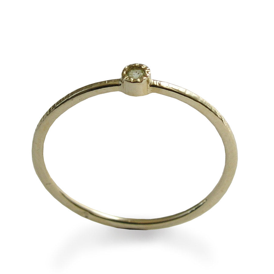 RG1802-3 Tiny gold Peridot ring