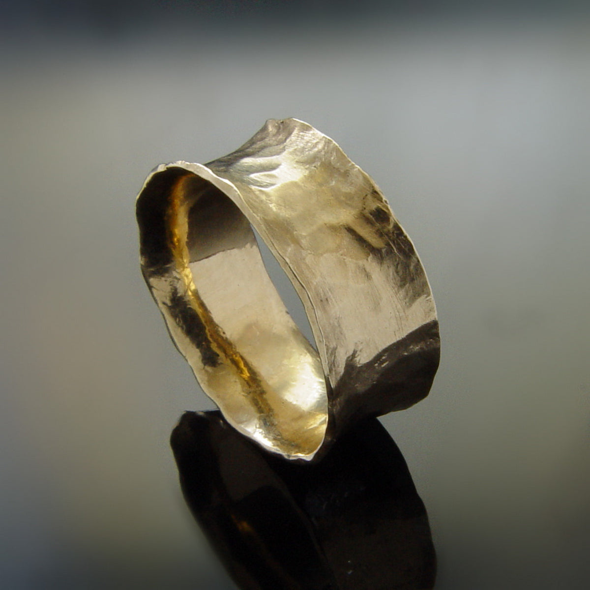 RG1019A Hammered Gold wedding band