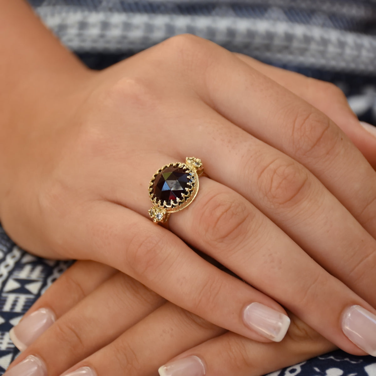 RG1171 Dainty crown Garnet ring