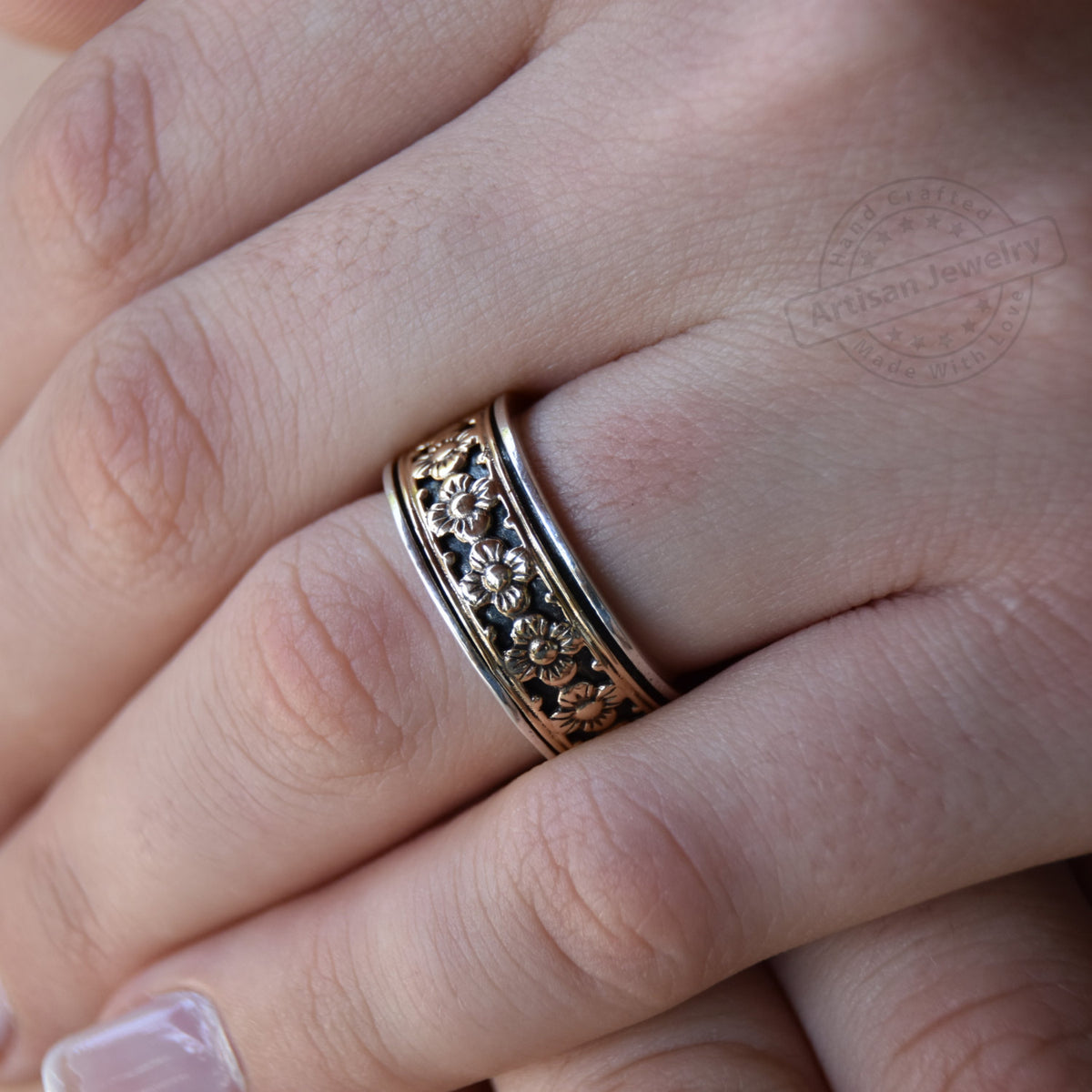 R1143 Ethnic Mixed Metals Ring with Flower Details