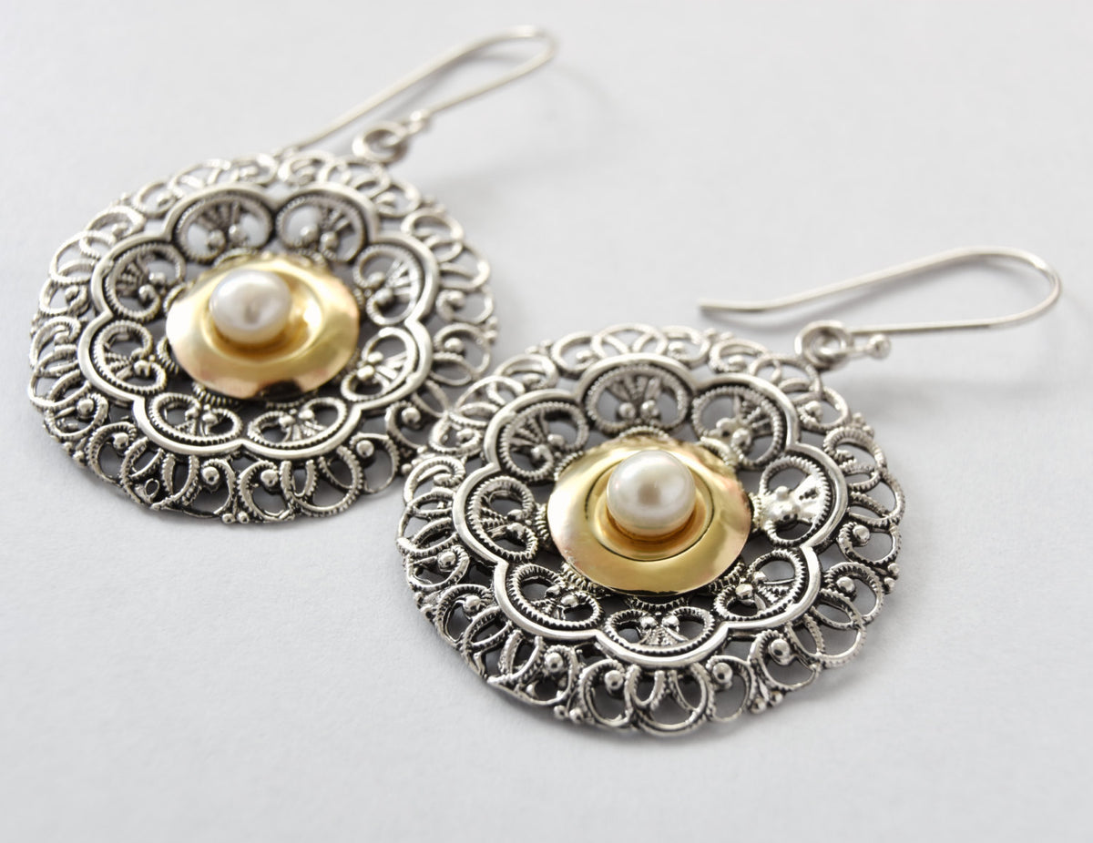 E2126G Two Tone Lace Earrings with Pearls