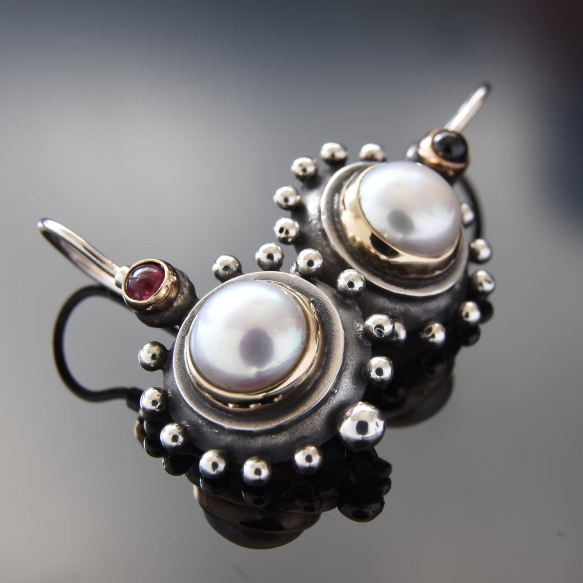 E0349 Dotted Pearl drop earrings