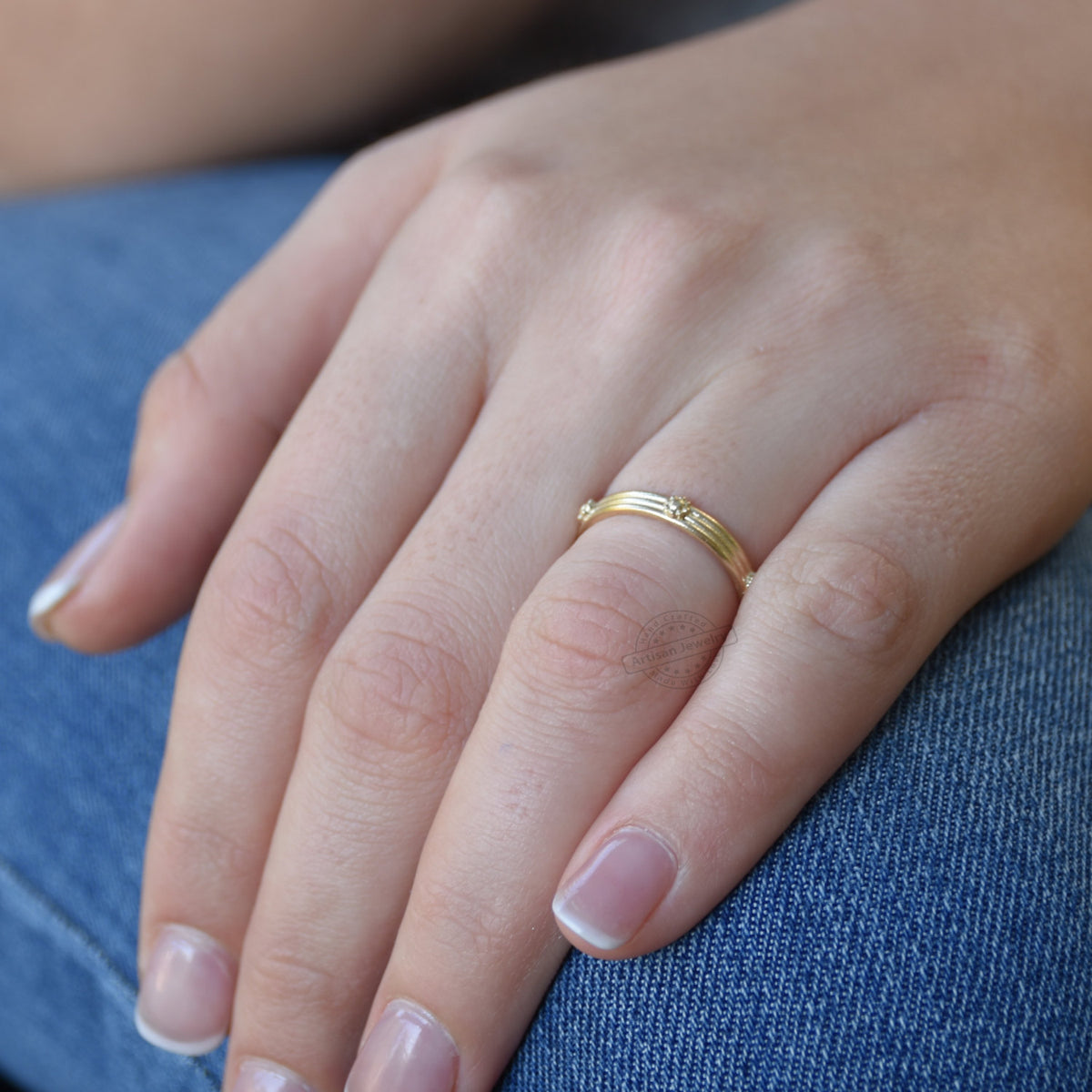 RG0945-1 Dainty flowers wedding band