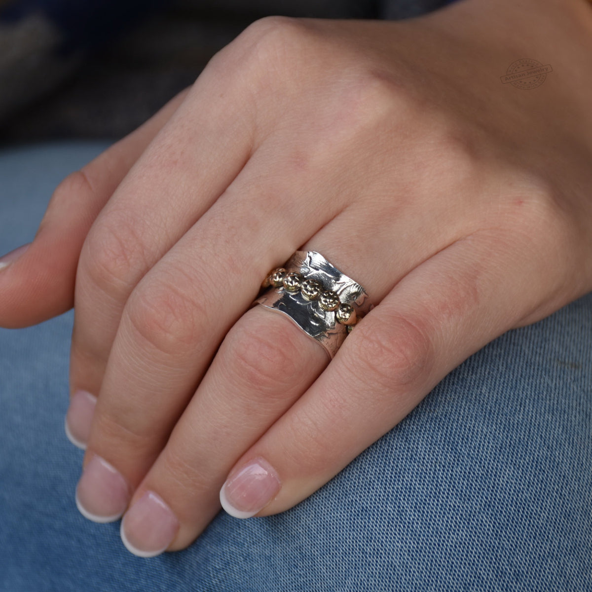 R1736C Flared flowers spinner ring