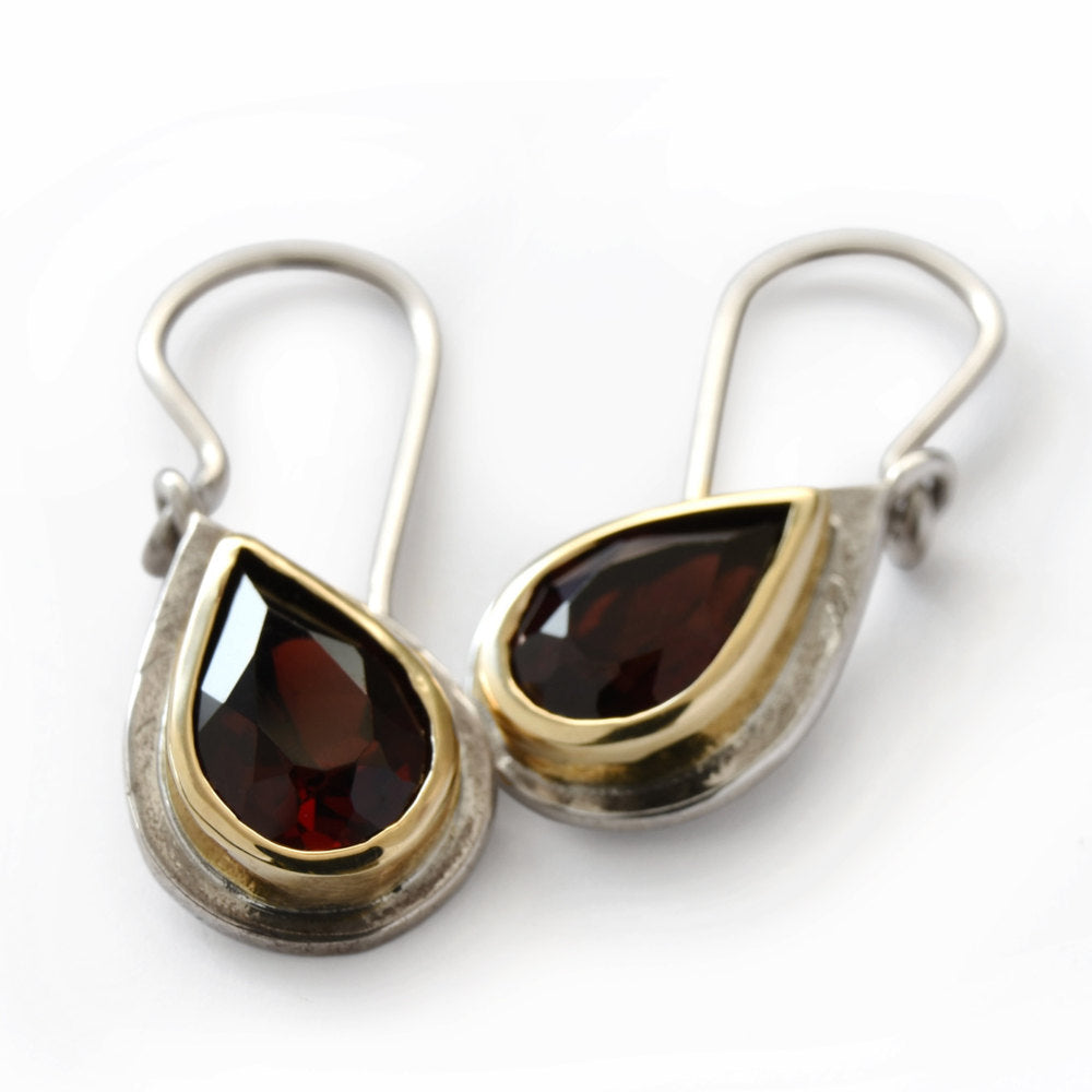 E0329 Teardrop Red Garnet Earrings