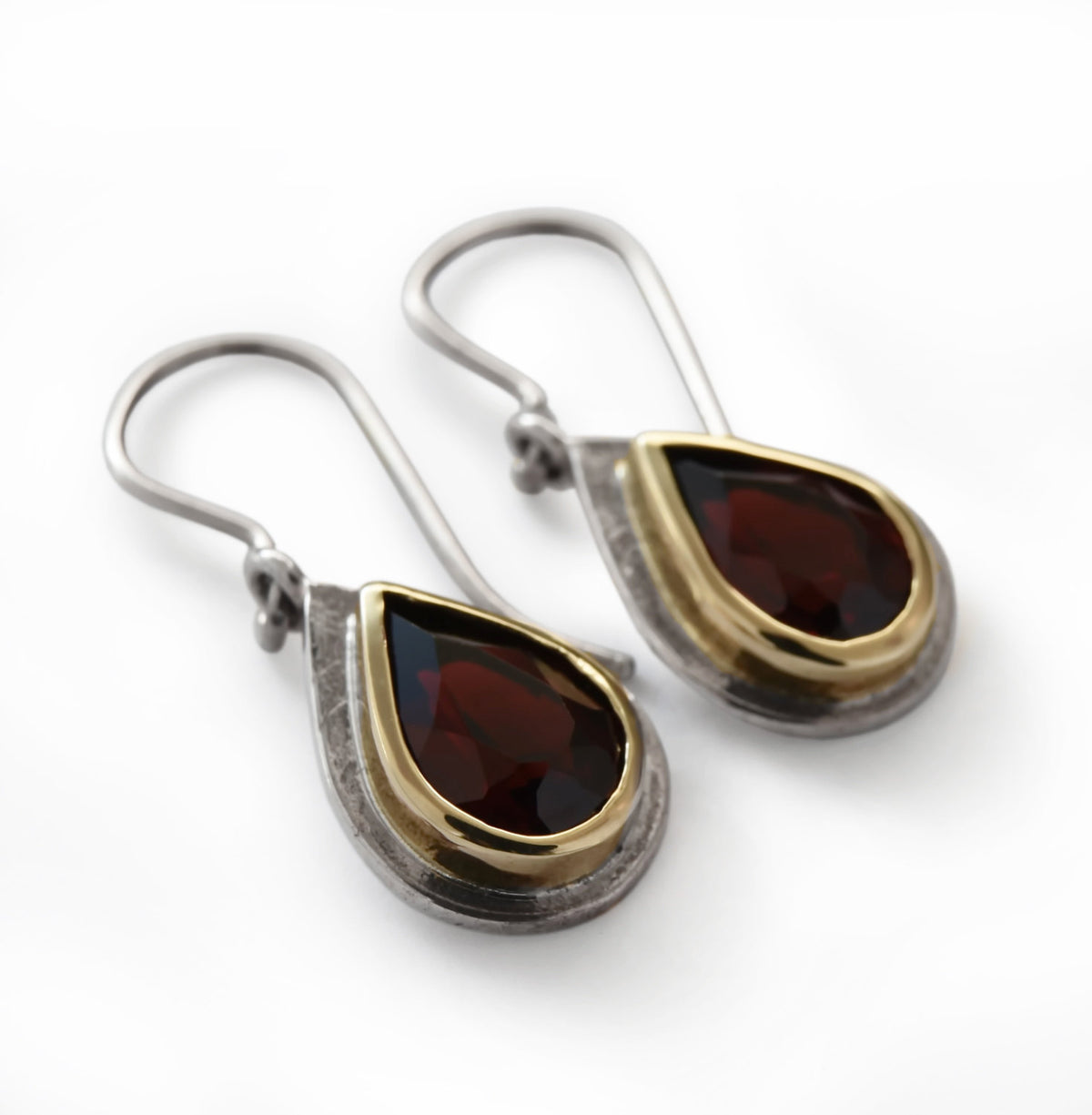 E0329 Teardrop Red Garnet Earrings