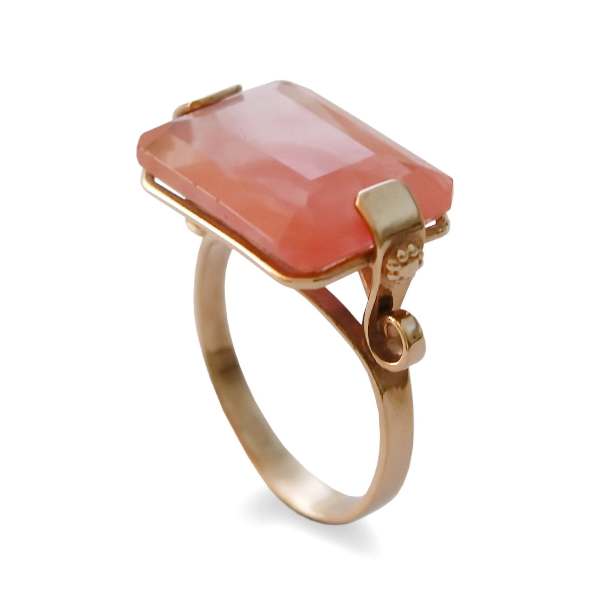 RG1242 Impressive Cherry Quartz 14K Gold ring